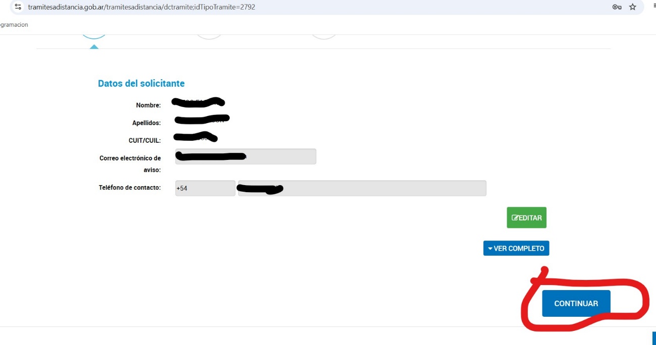 Botón Continuar resaltado en la pantalla de datos del solicitante